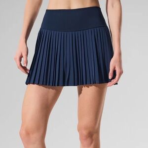 Alo Grand Slam Tennis Pleated Navy Skirt size Medium - NWT
